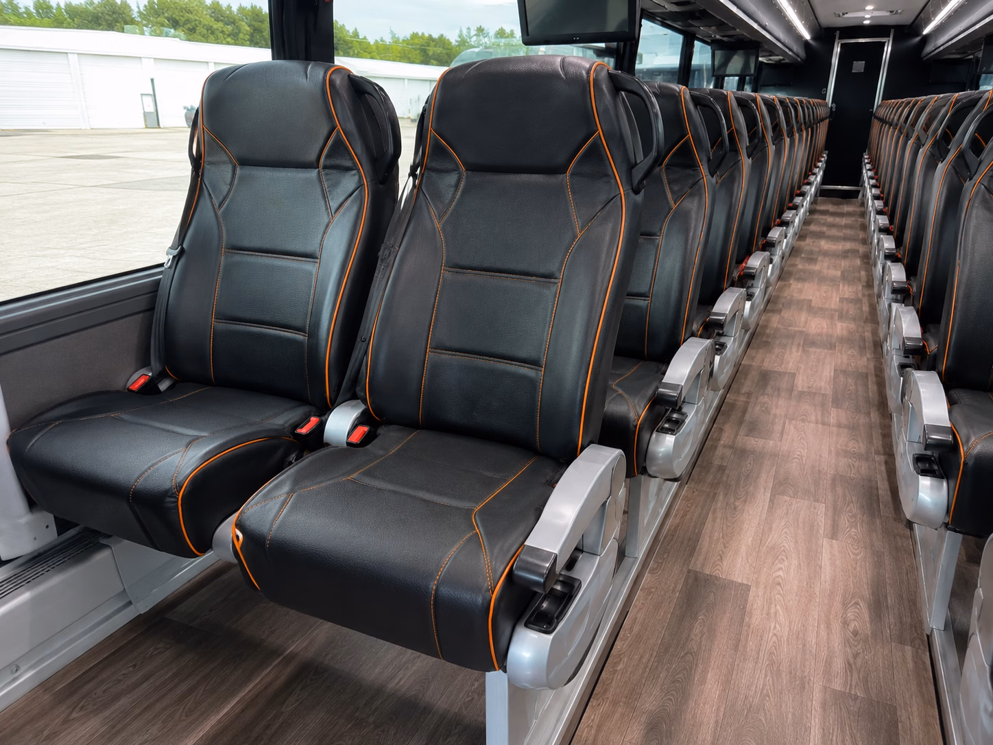 buses for weddings at venues near lowell andover tewksbury and atkinson
