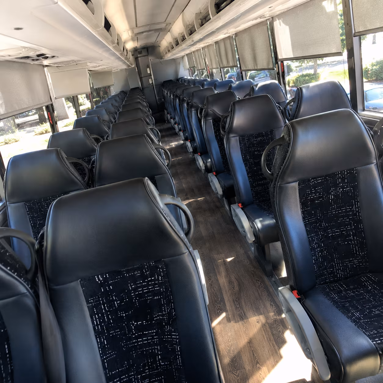 charter buses for corporate events at tsongas center and umass lowell