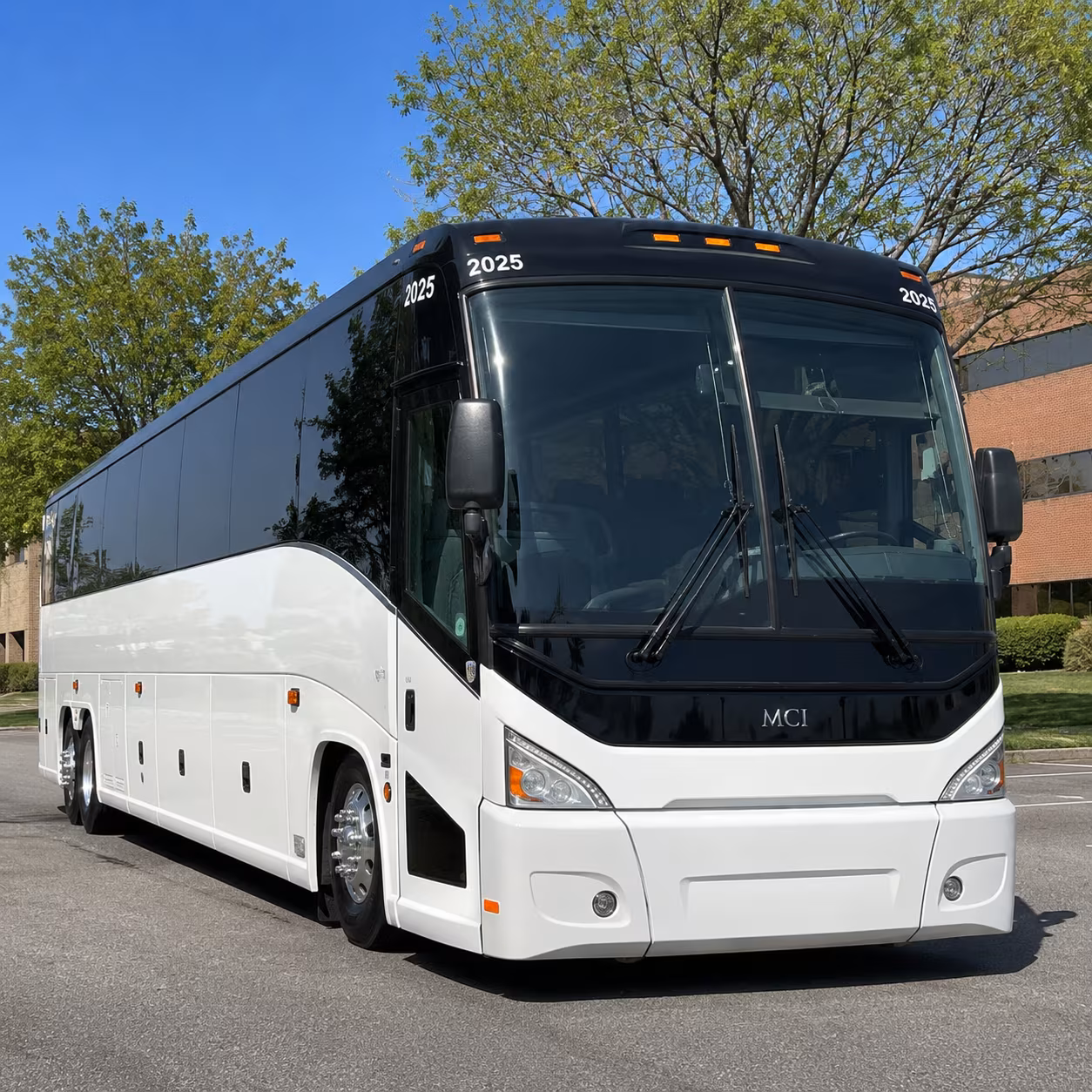 employee shuttle buses for the lowell and chelmsford tech corridor